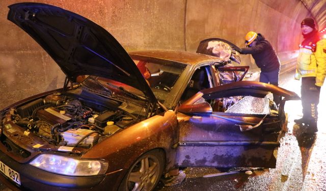 Bolu Dağı Tüneli'nde kaza, yaralılar var!