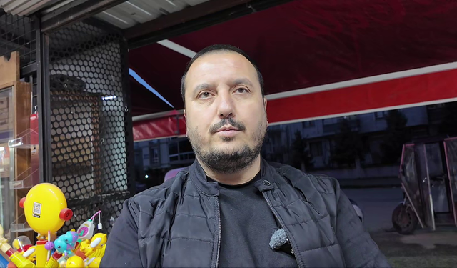 Çocuk parkında kaydırağı yaktılar!