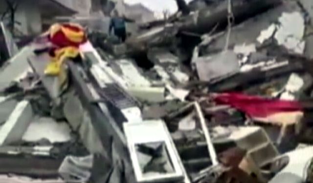 Deprem davasında 'şov' tartışması