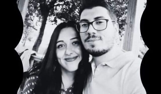 Depremde kaybettikleri için kütüphane kurdu!