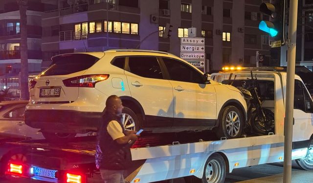 İzmir’de Gece Yarısı Kaza: Genç Sürücü Kurtarılamadı