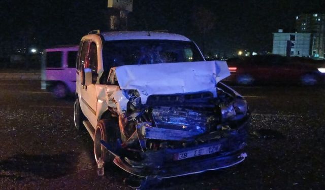 Kayseri’de Gece Yarısı Kaza: 6 yaralı