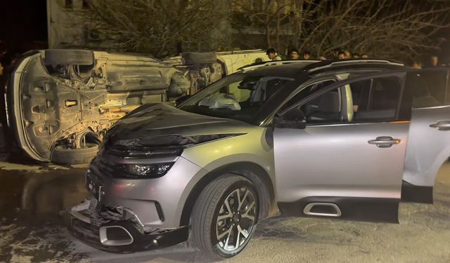 Malatya'da otomobiller çarpıştı