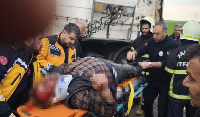 Mardin'de TIR bariyerlere çarptı