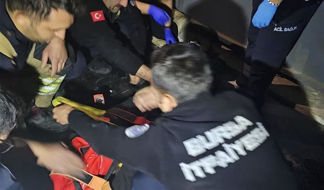 Mobilya Fabrikasında Dehşet: Genç İş Kazasında Ağır Yaralandı