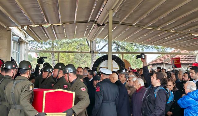 Yalçın Küçük, Ankara’da son yolculuğuna uğurlandı