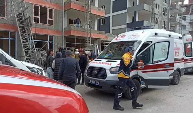 Kahramankazan’da İnşaat Kazası: İskele Çöktü, 3 İşçi Yaralandı