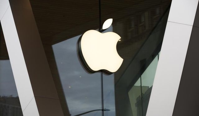 Apple geri adım mı atıyor? iPhone kutularında şarj cihazı geri dönebilir!