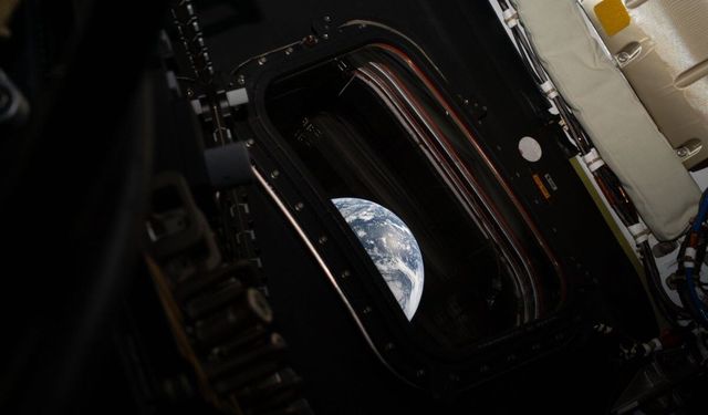 Artemis II’den büyüleyen kare: Dünya uzaydan görüntülendi!