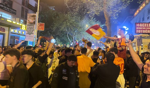 Galatasaray taraftarlarından Ankara’da coşkulu kutlama