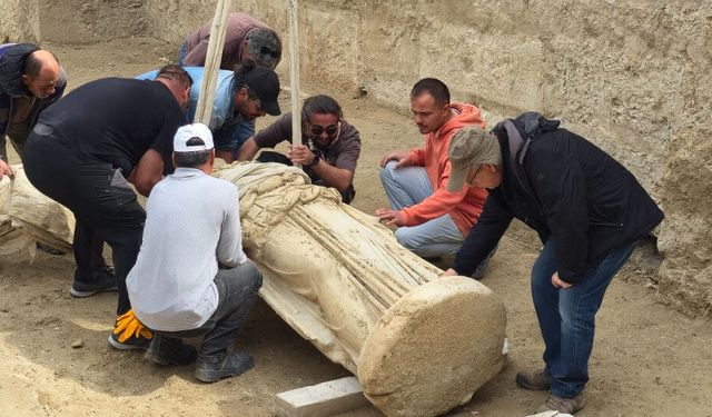 Bakan Ersoy Duyurdu: Laodikeia’da Tarihi Keşif