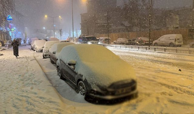 Doğu’da kar esareti: Yollar kapandı, kazalar yaşandı