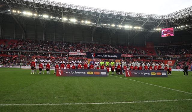 Samsunspor Beşiktaş'ı Devirdi