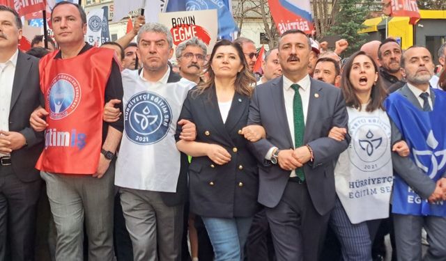 Öğretmenler Ankara’da haykırdı: “Dersimiz Hayatta Kalmak”