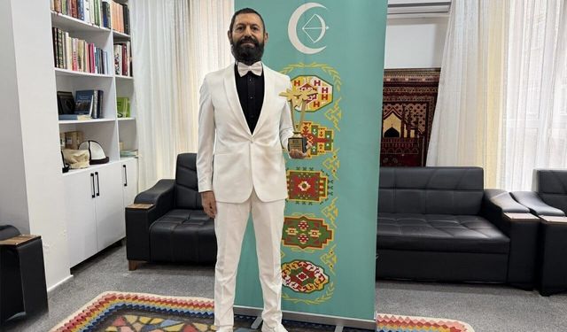 Akif Manaf’a Küresel Barış Çalışmaları Nedeniyle Ödül!