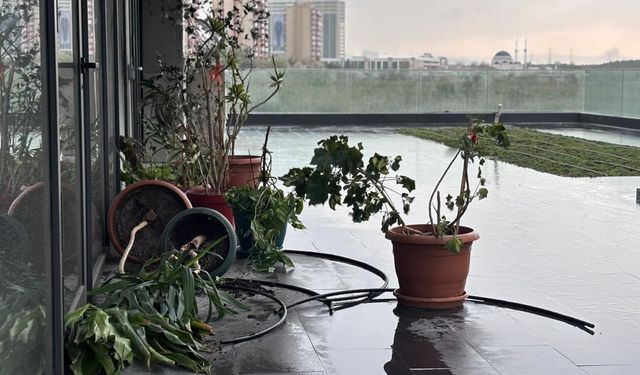 Ankara'da Sağanak Yağış Başladı: Vatandaşlar Zor Anlar Yaşadı!