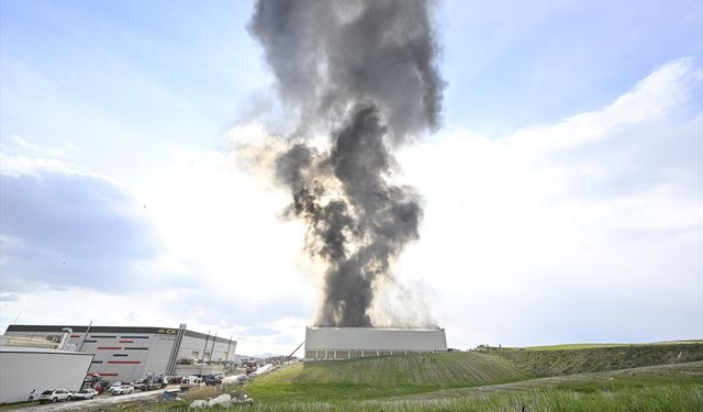Ankara'da çıkan yangın büyüyor!