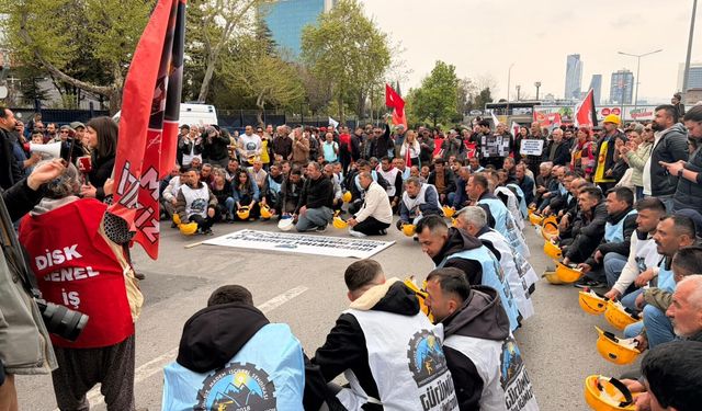 Ankara'da Coşkulu 1 Mayıs Kutlaması: "Halkımız, holdingler yalan söylüyor"