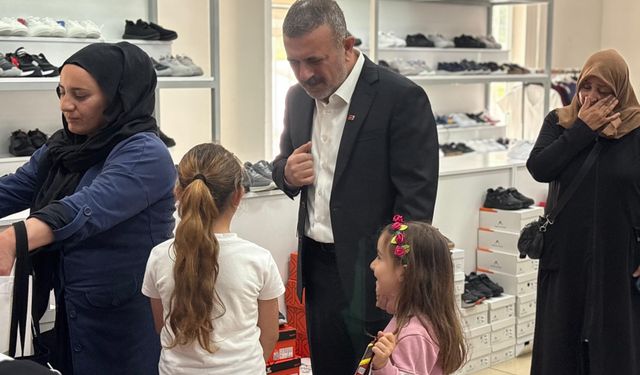 Sincan’da Bayram Sevinci: 1100 Çocuğa Bayramlık Desteği