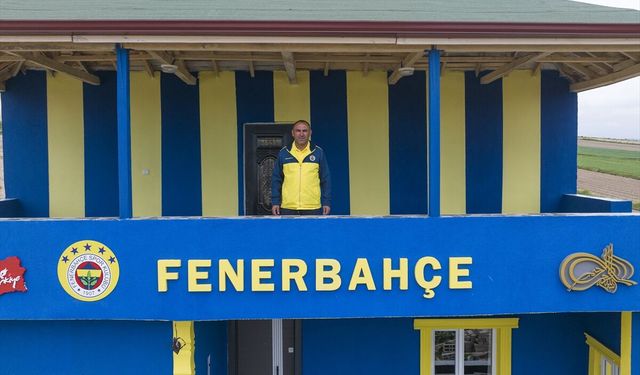 Fenerbahçeli Taraftar Evini Takımının Renklerine Boyadı