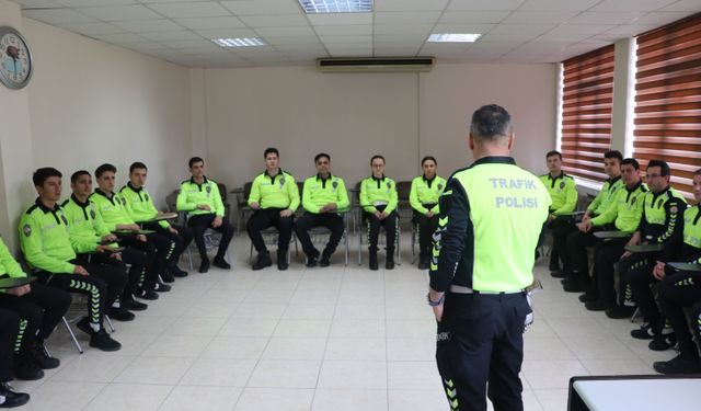 Trafik polisleri 24 farklı eğitimle göreve hazırlanıyor