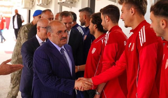 Ayvalıkgücü'ne final öncesi moral!