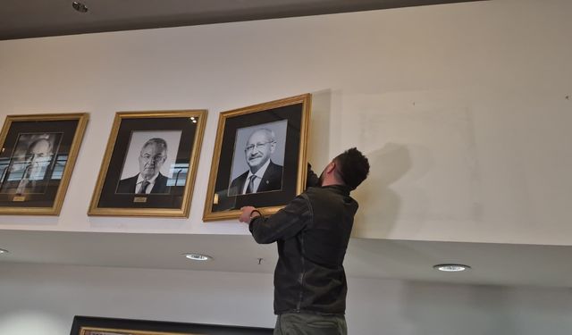 CHP Genel Merkezinde Dikkat Çeken Değişim: Kılıçdaroğlu’nun Fotoğrafı Yeniden Asıldı