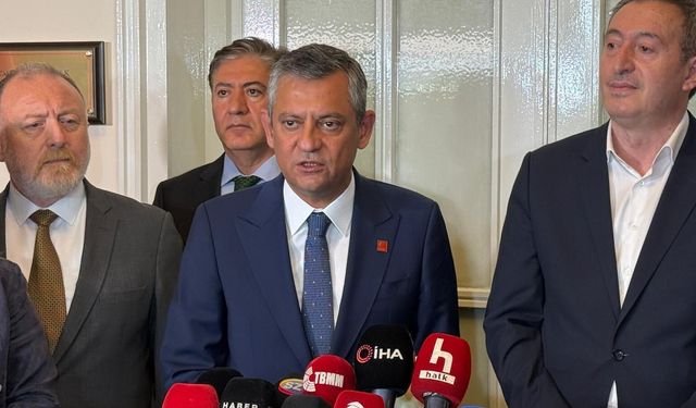 DEM Parti'den Özgür Özel'e ziyaret