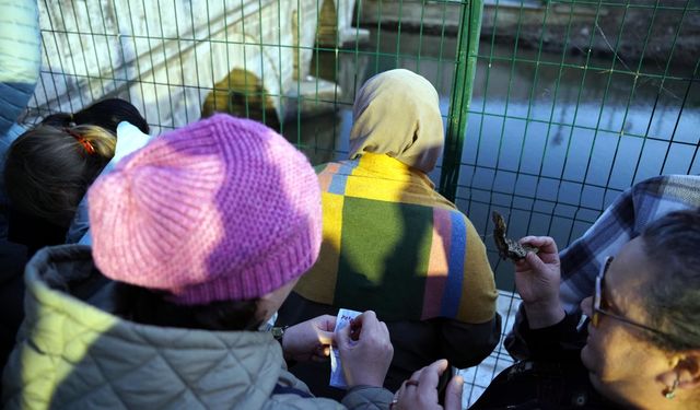 Edirne’de dilekler suya bırakıldı: Kakava ve Hıdırellez coşkusu doruğa ulaştı