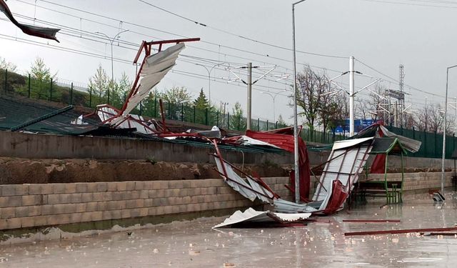 Gaziantep’te Sağanak ve Fırtına Kabusu: 23 Yaralı