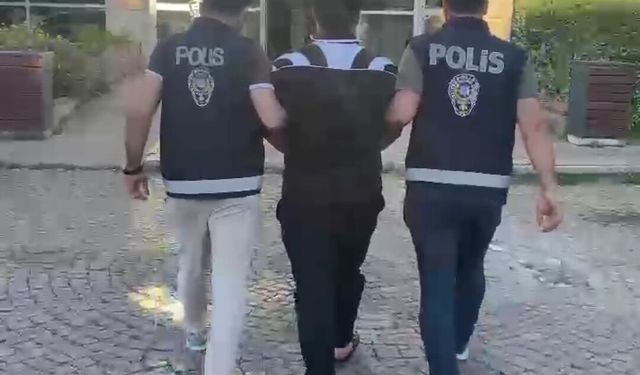 İzmir'de firari hükümlü polisten kaçamadı