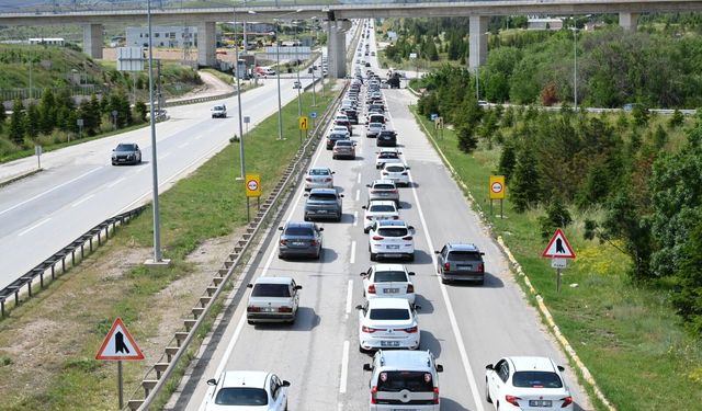 Kırıkkale'de bayram dönüşü yoğunluğu