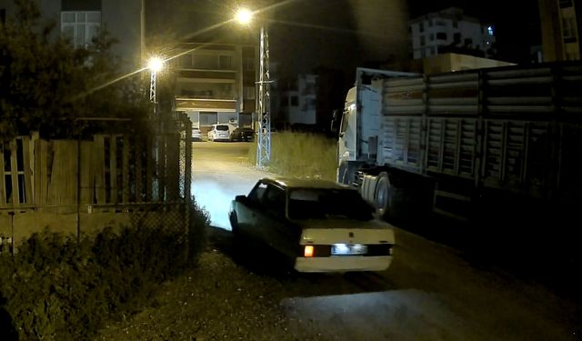 Park halindeki 3 TIR'da hırsızlık!