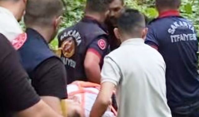 Sakarya'da kayalıklarda mahsur kaldı!