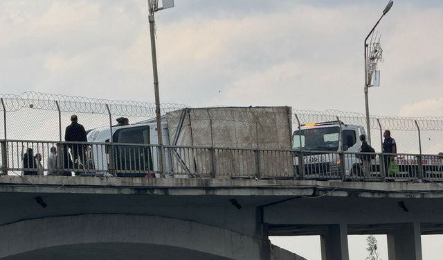 Şanlıurfa Birecik’te Dolu ve Fırtına Felaketi: 12 yaralı