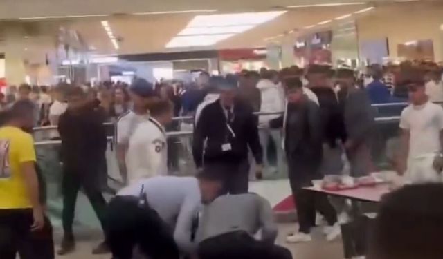 Yenimahalle’de AVM’de Bıçaklı Kavga: 2 Yaralı
