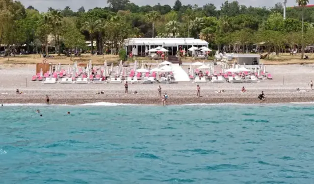 Antalya Sahillerinde Yoğunluk: Plaj Ücretleri Gündemde