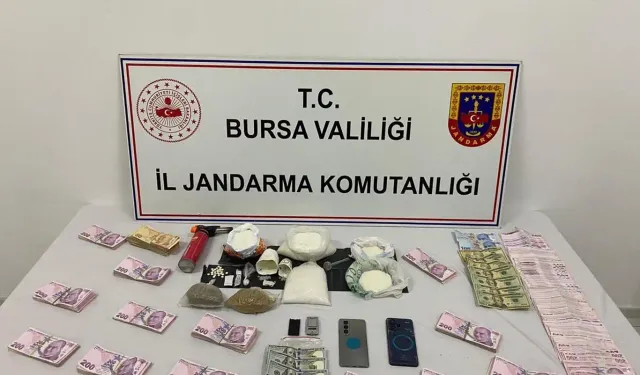 Bursa’da uyuşturucu operasyonu: Evden kilolarca madde çıktı