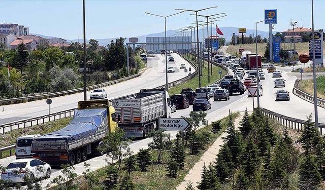 Bayram trafiği başladı: Ankara ve Kırıkkale yolunda yoğunluk
