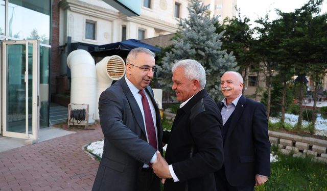 Cumhuriyet Gazetesi’nin 102. Yılına Mamak’tan Kutlama!