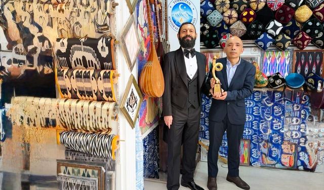 Akif Manaf’a “Birlik ve Barış Ödülü”