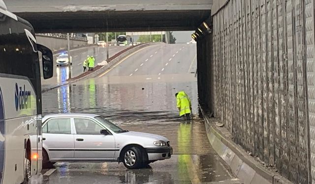 Ankara'da Gimat Alt Geçidi Sular Altında Kaldı!