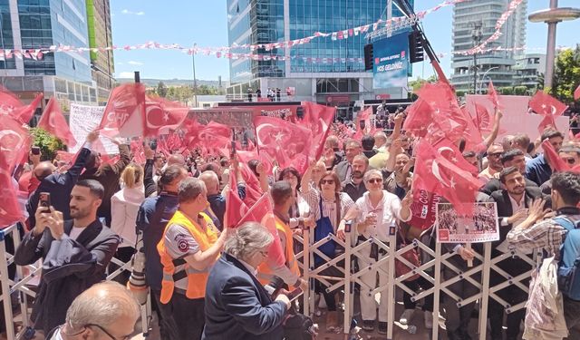 Kılıçdaroğlu Güllerle Karşılanacak