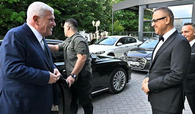 Dervişoğlu'ndan Çifte Mutluluğa Ortaklık: Nikah Şahitliği Yaptı, Düğüne Katıldı