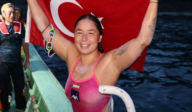 Bengisu Avcı'nın yüzücüleri okyanuslara açılacak