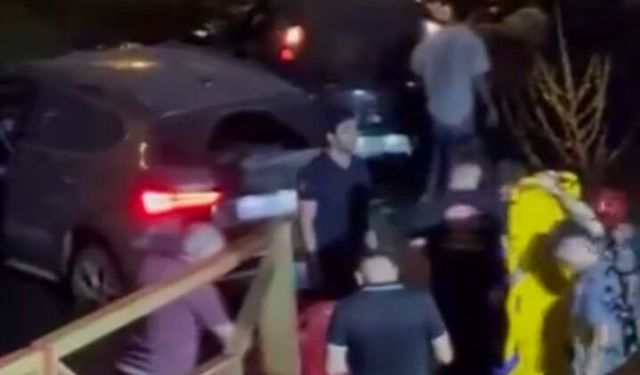 Bursa'da Feci Kaza! 'Makas' İddiası Faciaya Dönüştü: İki Otomobil Dereye Uçtu, 6 Yaralı