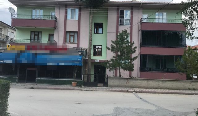 Komşusu kadını bıçaklayarak öldürdü