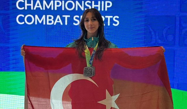 Liyne Nisa Akgül'den Dünya Şampiyonası'nda çifte gümüş