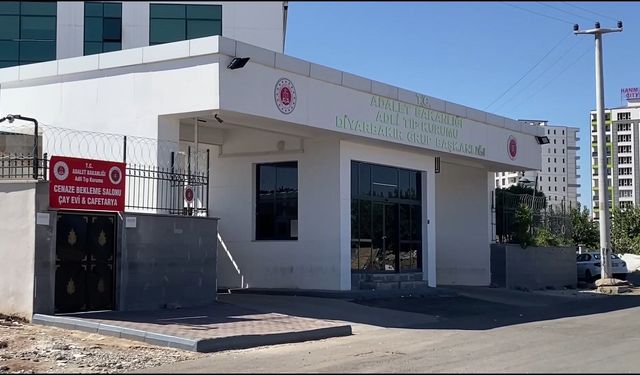 Mal paylaşımı nedeniyle babasını öldürdü