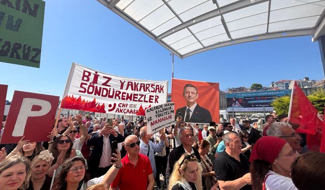 Özgür Özel Trabzon’da: “Sandığı koruyacağız, iktidara birlikte yürüyeceğiz”